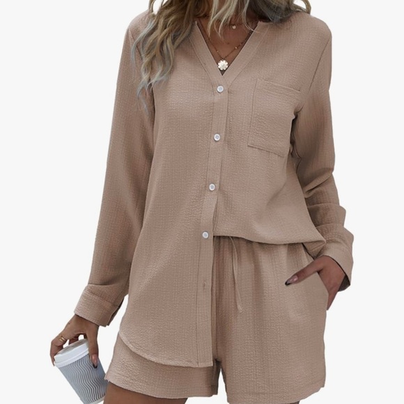 Amazon Two Piece Set - Picture 3 of 3